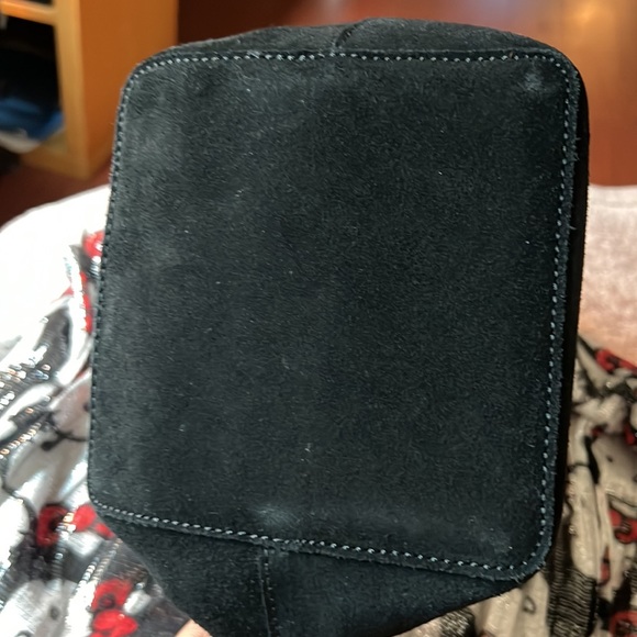 J.Galt Brandy Melville suede shoulder bucket purse black - Picture 10 of 12